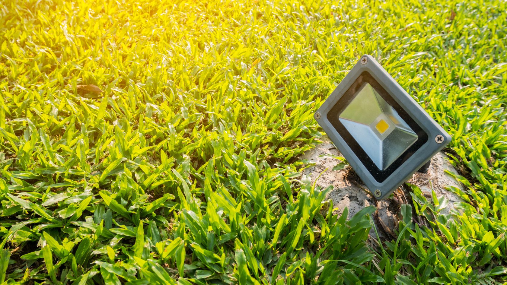 i migliori faretti da giardino, faretti, illuminazione giardino